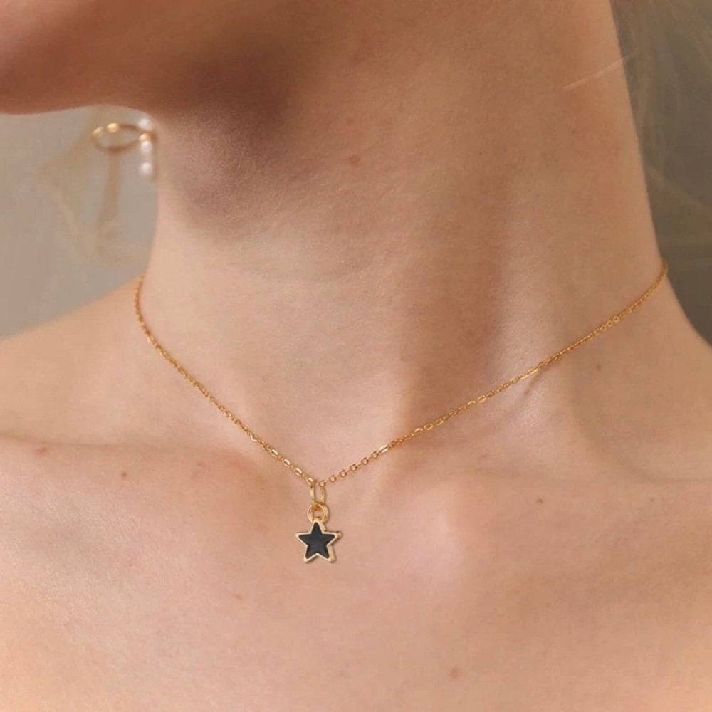 Cute necklace Tiny Black Star